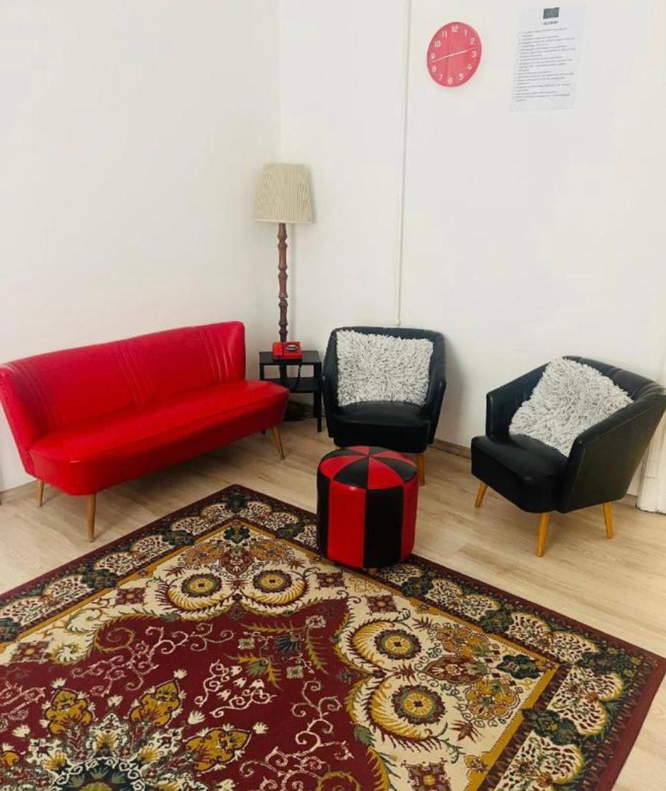 Doxie Rooms And Beds Будапеща Екстериор снимка